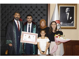YEŞİLBOĞAZ: “HUKUKUN ÜSTÜNLÜĞÜ MÜCADELESİNDEN HİÇBİR ZAMAN VAZGEÇMEYİN”