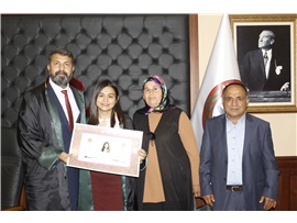 YEŞİLBOĞAZ: “HUKUKUN ÜSTÜNLÜĞÜ MÜCADELESİNDEN HİÇBİR ZAMAN VAZGEÇMEYİN”