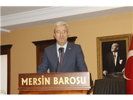 “DÜNDEN BUGÜNE AVUKATLIK MESLEĞİ VE GÜNCEL SORUNLAR” PANELİ DÜZENLENDİ