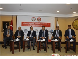 “DÜNDEN BUGÜNE AVUKATLIK MESLEĞİ VE GÜNCEL SORUNLAR” PANELİ DÜZENLENDİ