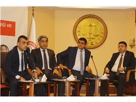 “DÜNDEN BUGÜNE AVUKATLIK MESLEĞİ VE GÜNCEL SORUNLAR” PANELİ DÜZENLENDİ