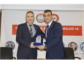 “DÜNDEN BUGÜNE AVUKATLIK MESLEĞİ VE GÜNCEL SORUNLAR” PANELİ DÜZENLENDİ