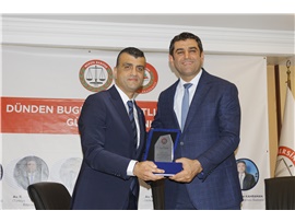“DÜNDEN BUGÜNE AVUKATLIK MESLEĞİ VE GÜNCEL SORUNLAR” PANELİ DÜZENLENDİ