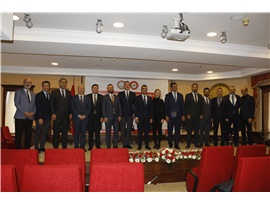 “DÜNDEN BUGÜNE AVUKATLIK MESLEĞİ VE GÜNCEL SORUNLAR” PANELİ DÜZENLENDİ