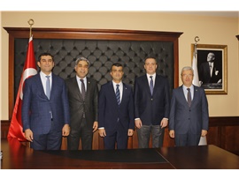 “DÜNDEN BUGÜNE AVUKATLIK MESLEĞİ VE GÜNCEL SORUNLAR” PANELİ DÜZENLENDİ