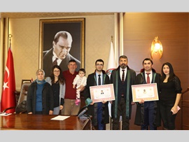 MERSİN BAROSU İKİ GENÇ AVUKAT DAHA KAZANDI