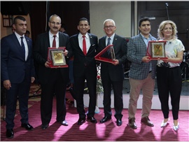 Mersin Barosu Avukatlar Günü Kokteyl ve Plaket Töreni