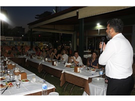 KADIN HAKLARI MÜCADELESİNİN YILMAZ SAVUNUCULARINA TEŞEKKÜR PLAKETİ VERİLDİ