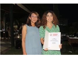 KADIN HAKLARI MÜCADELESİNİN YILMAZ SAVUNUCULARINA TEŞEKKÜR PLAKETİ VERİLDİ