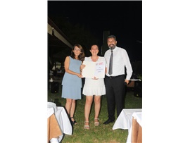 KADIN HAKLARI MÜCADELESİNİN YILMAZ SAVUNUCULARINA TEŞEKKÜR PLAKETİ VERİLDİ