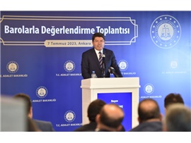 BARO BAŞKANLARI VE TBB YÖNETİMİ, AVUKATLIK MESLEĞİNİN SORUNLARININ ÇÖZÜMÜ İÇİN ADALET BAKANI YILMAZ TUNÇ İLE BİR ARAYA GELDİ