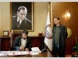 SAVCILIĞI BIRAKIP AVUKAT OLDU