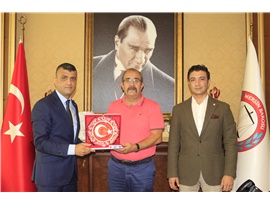 TÜRKİYE KAMUSEN MERSİN İL TEMSİLCİLİĞİ’NDEN, BAŞKANIMIZ ÖZDEMİR’E ZİYARET