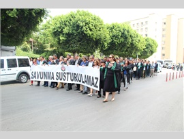 BAROMUZ AV. ÖMER KAVİLİ’NİN TUTUKLANMASINI VE DARP EDİLMESİNİ PROTESTO ETTİ