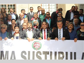 BAROMUZ AV. ÖMER KAVİLİ’NİN TUTUKLANMASINI VE DARP EDİLMESİNİ PROTESTO ETTİ