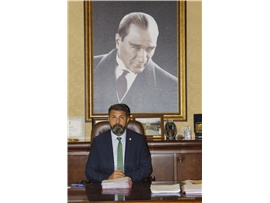 ŞİLBOĞAZ: “CÜBBENİZİN AĞIRLIĞINI TAŞIMAK ZORUNDASINIZ”