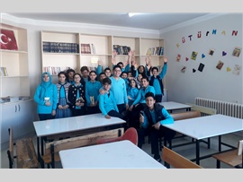 MERSİN BAROSU GAZİANTEP’TE ÖĞRENCİLERE KİTAP BAĞIŞI YAPTI