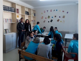 MERSİN BAROSU GAZİANTEP’TE ÖĞRENCİLERE KİTAP BAĞIŞI YAPTI