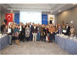 AVUKATLAR İÇİN İNSAN HAKLARI EĞİTİMİ DÜZENLENDİ