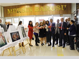 MERSİN BAROSU FOTOĞRAFÇILIK KULÜBÜ ‘KADINLARIMIZ’ KONULU FOTOĞRAF SERGİSİ AÇTI
