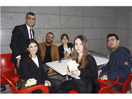 KADIN AVUKATLARIMIZA VE PERSONELLERİMİZE ÇİÇEK