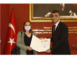 HPV AŞI BURSU KAMPANYAMIZA DESTEK VEREN AVUKATLARIMIZA TEŞEKKÜR BELGESİ VERİLDİ