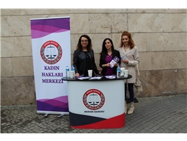 KADIN HAKLARI MERKEZİMİZ STANT AÇARAK, KADININ HUKUKİ HAKLARINI ANLATAN BROŞÜR DAĞITTI
