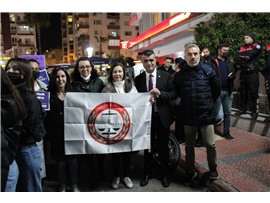 KADIN HAKLARI MERKEZİMİZ FEMİNİST GECE YÜRÜYÜŞÜNE KATILDI