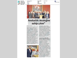 BASINDA BAROMUZ (Av. Şinasi Develi'ye 71. Yıl Plaketi)