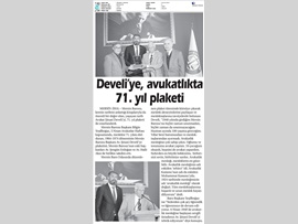 BASINDA BAROMUZ (Av. Şinasi Develi'ye 71. Yıl Plaketi)