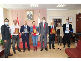SİLİFKE’DE AVUKATLARIMIZA MESLEKTE 25, 30 VE 40. YIL PLAKETİ VERİLDİ