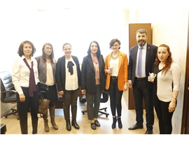 BAŞKANIMIZ MESLEKTAŞLARININ VE PERSONELLERİNİN  EMEKÇİ KADINLAR GÜNÜNÜ KUTLADI