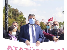 “ATATÜRK PARKI HALKINDIR. LİMAN YAPILAMAZ. RANTA GEÇİT VERMEYECEĞİZ”
