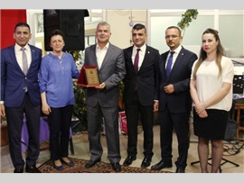 Erdemli'de meslektaşlarımız Avukatlar Günü kokteylinde buluştular.