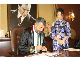 “HUKUKÇULAR HUKUKSUZLUK İKLİMİNDE CESARETLİ VE MÜCADELECİ OLMALIDIR”
