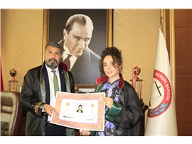 “HUKUKÇULAR HUKUKSUZLUK İKLİMİNDE CESARETLİ VE MÜCADELECİ OLMALIDIR”