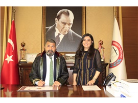 “HUKUKÇULAR HUKUKSUZLUK İKLİMİNDE CESARETLİ VE MÜCADELECİ OLMALIDIR”