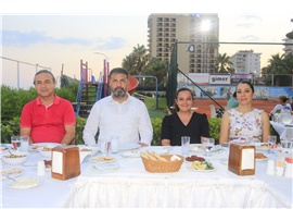 ÇOCUK HAKLARI SAVUNUCULARINA TEŞEKKÜR BELGESİ VERİLDİ