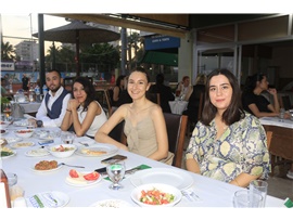 ÇOCUK HAKLARI SAVUNUCULARINA TEŞEKKÜR BELGESİ VERİLDİ