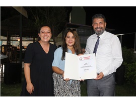 ÇOCUK HAKLARI SAVUNUCULARINA TEŞEKKÜR BELGESİ VERİLDİ