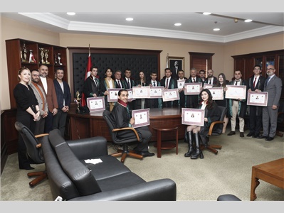 16 STAJYER AVUKATIMIZ CÜBBE GİYİDİ