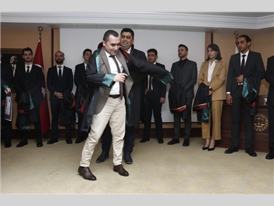 16 STAJYER AVUKATIMIZ CÜBBE GİYİDİ