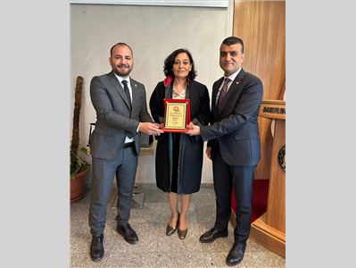 TARSUS’TA AVUKATLARIMIZA ONUR PLAKETİ TAKDİM EDİLDİ