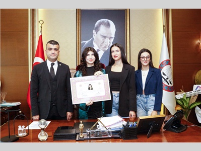 3 STAJYER AVUKATIMIZ CÜBBE GİYDİ