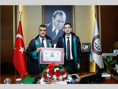 3 STAJYER AVUKATIMIZ CÜBBE GİYDİ