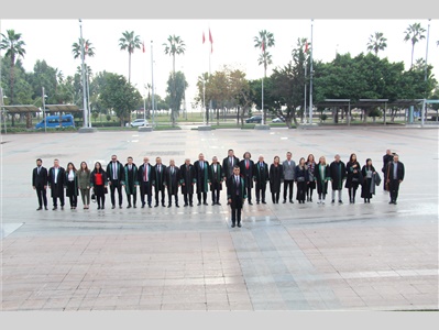 MERSİN BAROSU, KURUŞUNUN 101. YIL DÖNÜMÜ NEDENİYLE TÖREN DÜZENLENDİ