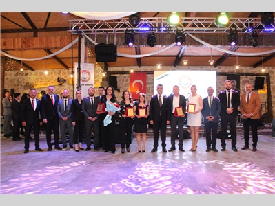 MESLEKTE 25. YILINI DOLDURAN AVUKATLARIMIZA PLAKET TAKDİM EDİLDİ