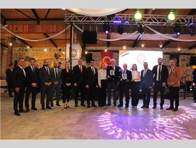 MESLEKTE 50. YILINI DOLDURAN DUAYEN AVUKATLARIMIZA PLAKET TAKDİM EDİLDİ