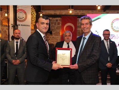 MESLEKTE 40. YILINI DOLDURAN DUAYEN AVUKATLARIMIZA PLAKET TAKDİM EDİLDİ