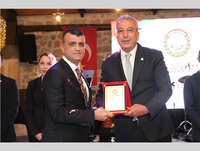 MESLEKTE 25. YILINI DOLDURAN AVUKATLARIMIZA PLAKET TAKDİM EDİLDİ